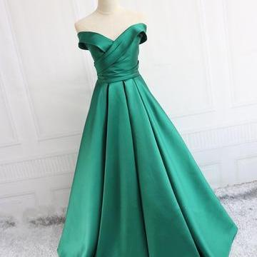 Charming Off The Shoulder Green Satin Prom..