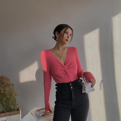 Sexy V-neck Long Sleeve Knit Crop Top