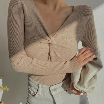 Sexy V-neck Long Sleeve Knit Crop Top