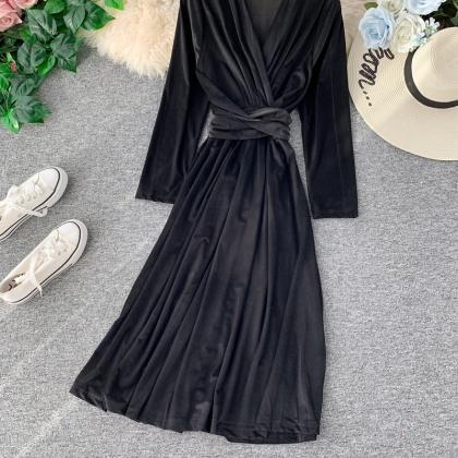 V-neck Retro Dress Little Black Dress Velvet Waist..