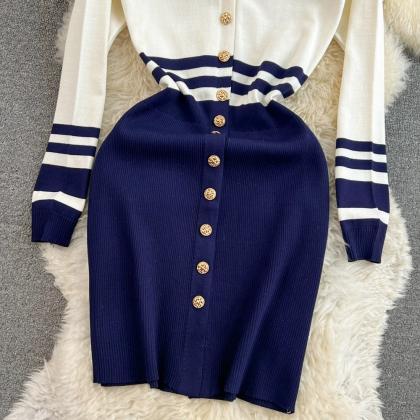 Long-sleeved V-neck Metal Button-down Striped Knit..