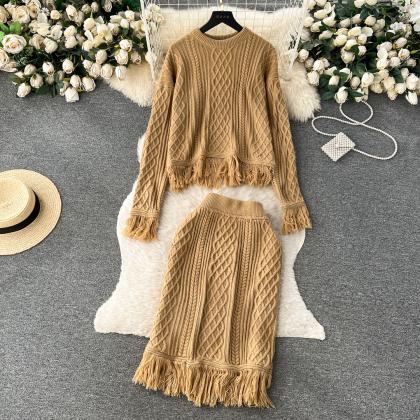 Chunky Cable Fringe Knit Bodycon Skirt 2 Piece..
