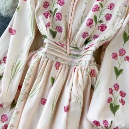 Long-sleeved Printed Dress With Big Swing