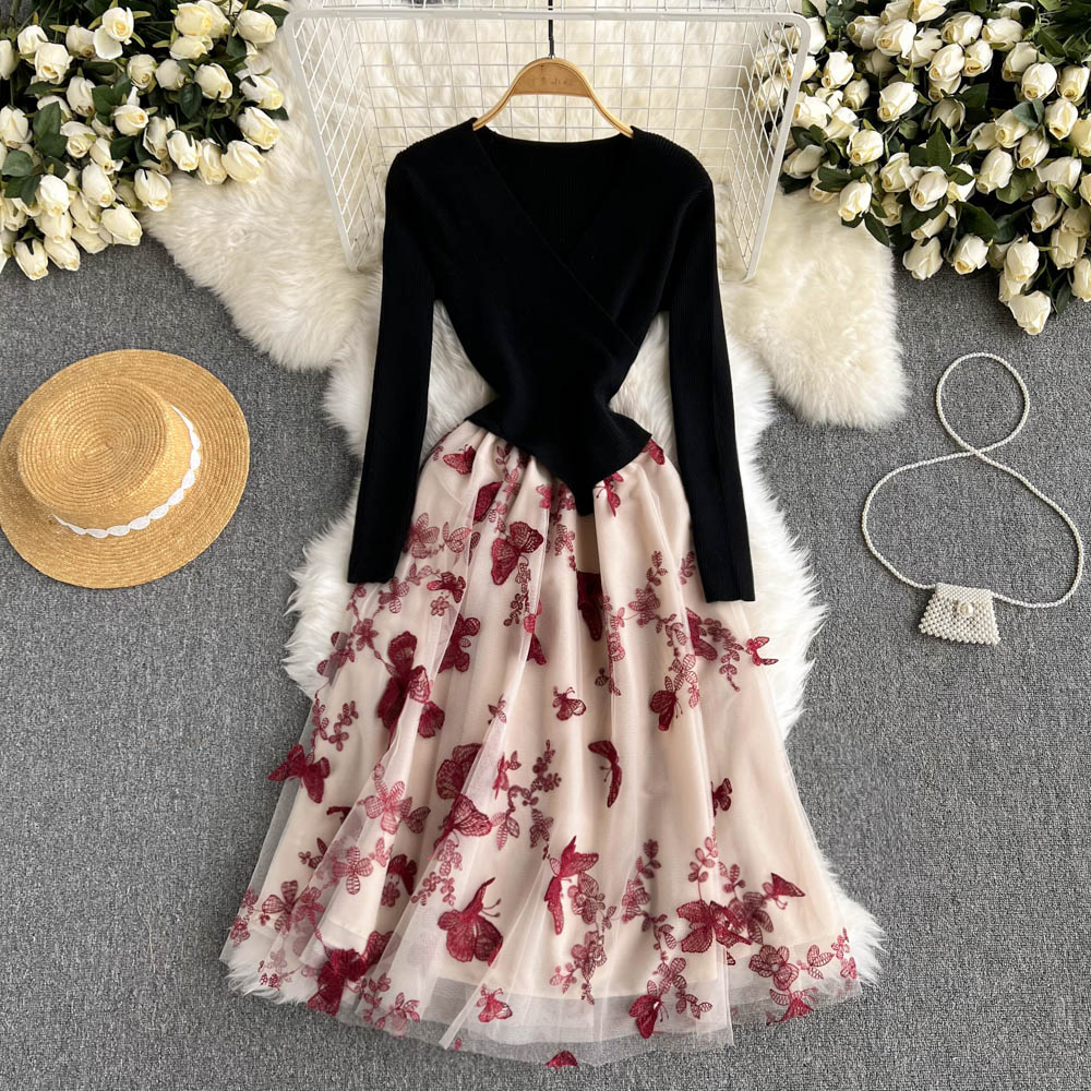 Premium embroidery contrast color long-sleeved dress Gauze skirt