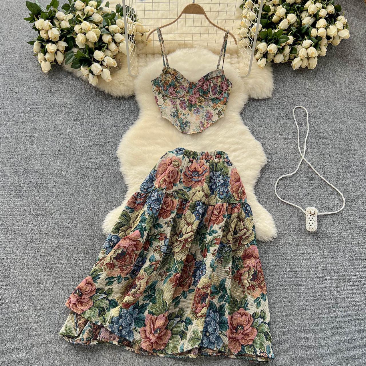 Retro Spicy Girl Set Oil Painting Suspender Bra Top Elastic Waist Embroidered Floral Skirt Sets