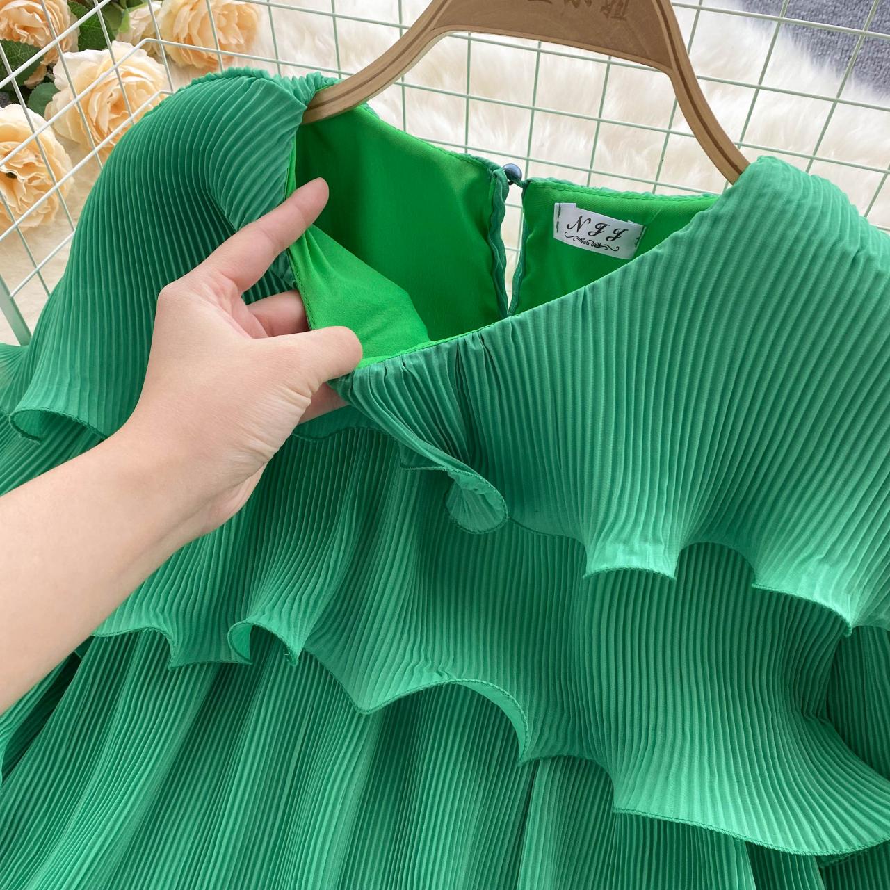 Urbann-Vibe Silk Chiffon Maxi Robe Green With Round Neck Ruffles Mid Length Sleeves For Women
