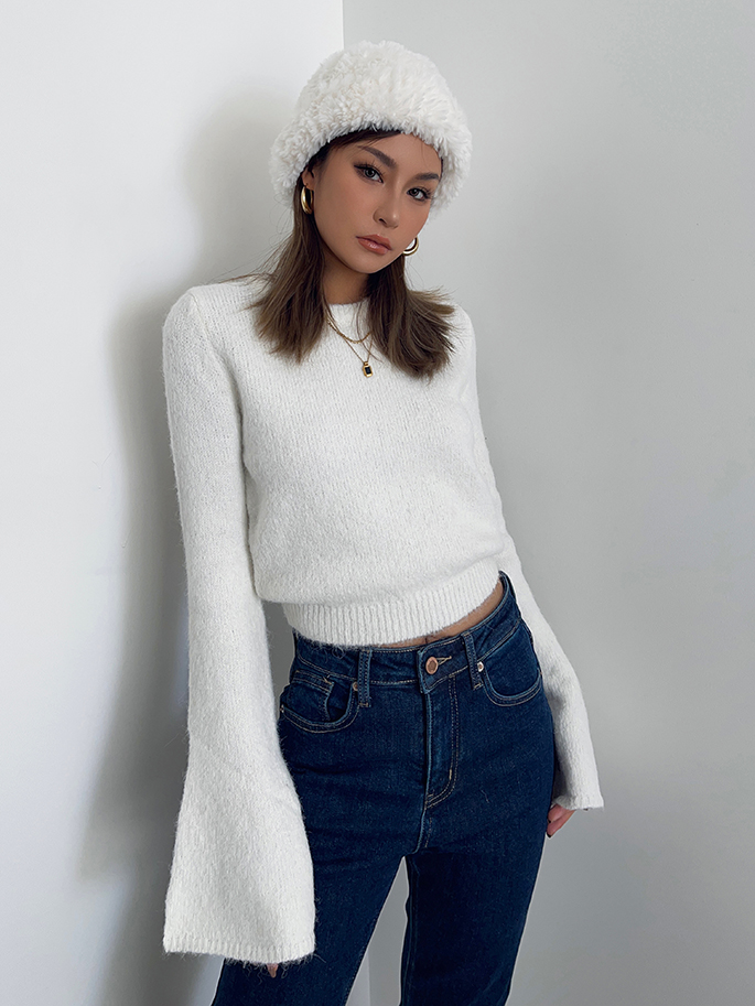 High-waisted Flared Long-sleeved Sweater Sweater Short Top