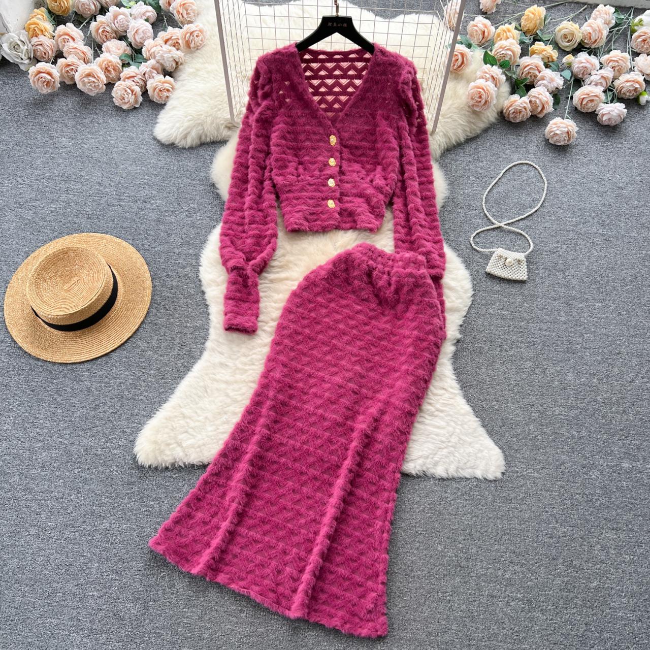 Temperament Two-piece Set With V-neck Lace Long-sleeved Top Slim-fit Hip Wrap Skirt