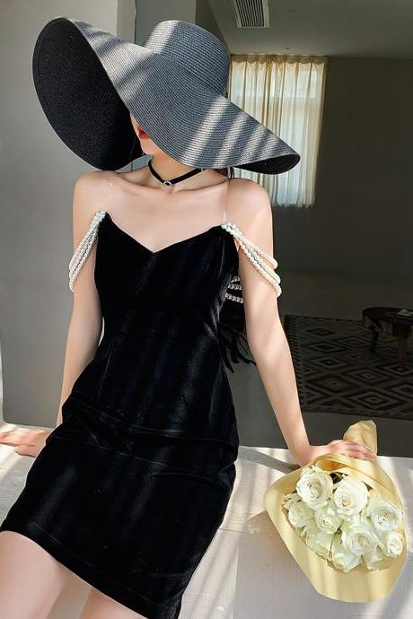 Spaghetti Straps Black Velvet Pearls Homecoming Dress Short Prom Dress Party Gowns