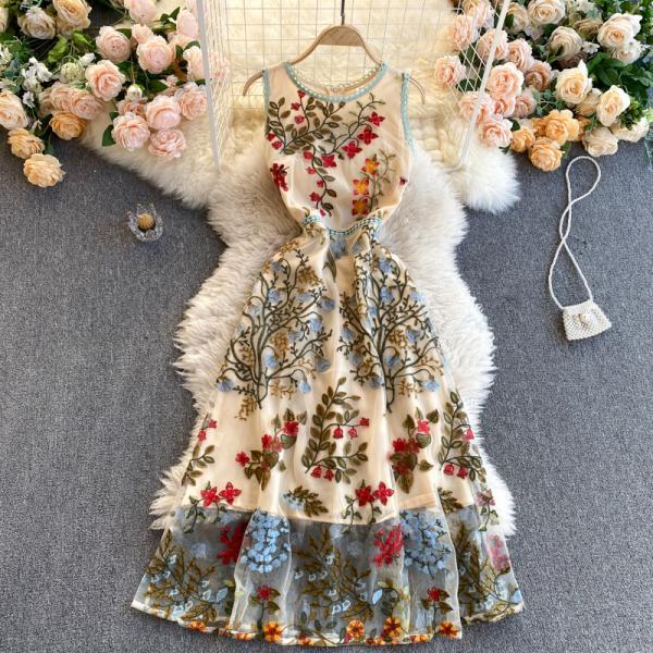 Royal Style Round Neck Sleeveless Mesh Embroidered Dress